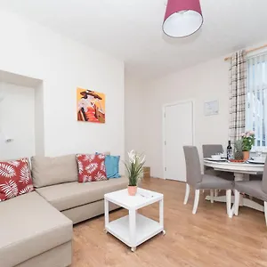 Beautiful Tamworth 2 Bedroom Newcastle upon Tyne