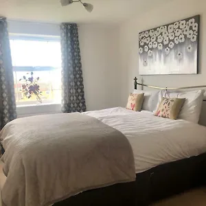 Avery Mews Apartment Solihull